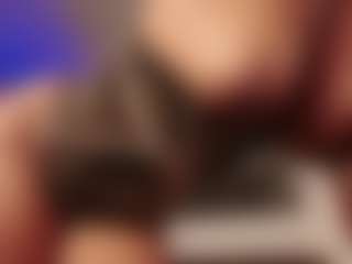 Live cam show with Hillary-queen - Black Young Adult on Camsoda