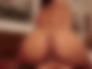 Hillary-queen's Live Sex Cam Show
