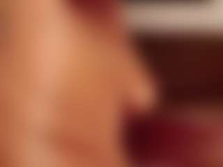Live cam show with Hillary-queen - Spank Ebony on AdultVida.com