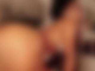 Live cam show with Hillary-queen - Ebony Blowjob on Camsoda | colombia