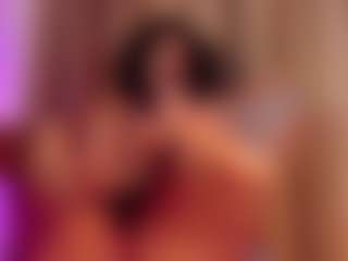 Live cam show with Hillary-queen - Athletic BBW on Streamer API