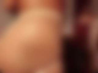 Live cam show with Hillary-queen - Ebony Fetish on Nude Live Now
