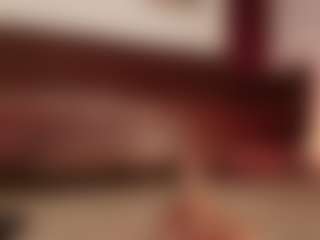 Live cam show with Hillary-queen - Black Young Adult on SmokeAndPoke