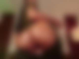 Show de cam en vivo con Hillary-queen - Public Curvy en Camsoda