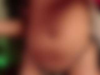 Live cam show with Hillary-queen - Black Shaved Pussy on CSO-WL