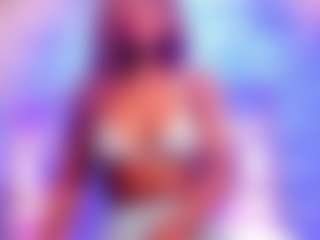 Live cam show with IvannaVega - Public Ebony on hrnylive.com