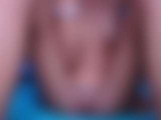 Live cam show with mia-xs - Living Room on Mixed Magazine Live