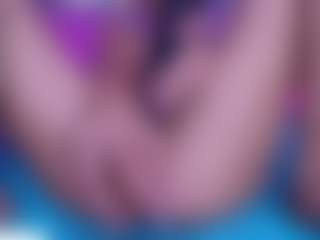 Live cam show with mia-xs - Red Hair Young Adult on Hubzter Live