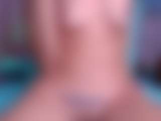 Live cam show with mia-xs - Living Room on eurowanks.com