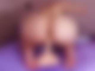 veronica-777's Live Sex Cam Show
