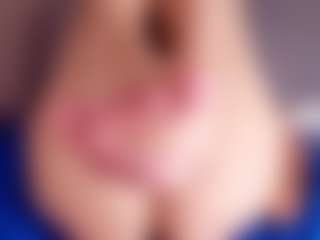 veronica-777's Live Sex Cam Show