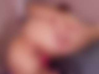 veronica-777's Live Sex Cam Show