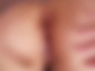 veronica-777's Live Sex Cam Show