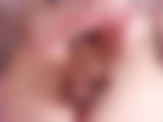 veronica-777's Live Sex Cam Show