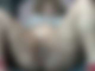JoySexy48 MILF webcam performer live streaming