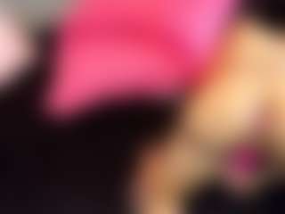 Live cam show with LaChula - Squirt on Adult Interactions