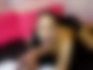 Live cam show with LaChula - Gagging on Camiplay Live