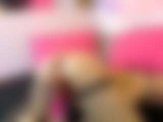 Live cam show with LaChula - Fingering on CamwithHer