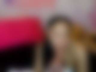 Live cam show with LaChula - Strip on Camsoda