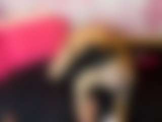 Live cam show with LaChula - Toys on TastyBlacksLive