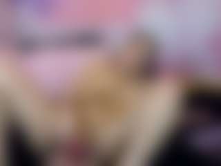 Live cam show with LaChula - Foot Fetish Toys on AdultVida.com