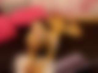 Live cam show with LaChula - Fingering on Cam Slut