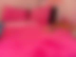 LaChula MILF webcam performer live streaming