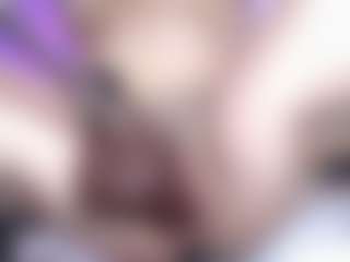 Live cam show with KateMoss1 - Camel Toe on Camiplay Live