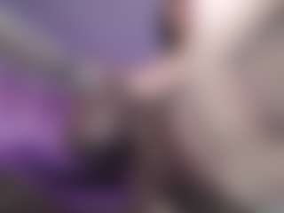 Live cam show with KateMoss1 - Gamer Mature on SpunkLive