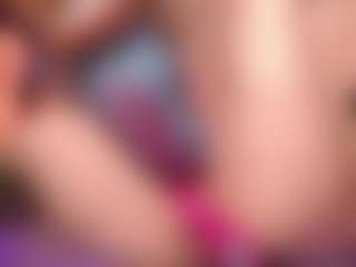 Live cam show with KateMoss1 - Red Hair MILF on AdultVida.com