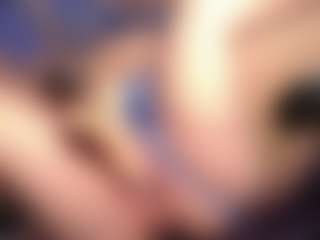 Live cam show with KateMoss1 - Ass Bouncing on Uber Horny