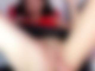 Live cam show with KateMoss1 - Tease MILF on crypto-cams
