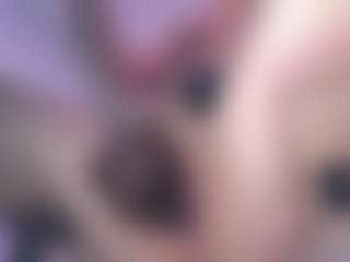 Live cam show with KateMoss1 - Spank MILF on googirlz