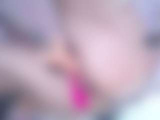 Live cam show with KateMoss1 - Mature on Livezox