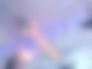 Live cam show with KateMoss1 - Skinny on SpunkLive