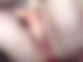 Live cam show with KateMoss1 - Alt on Milfs Live