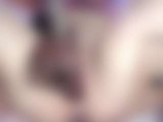 KateMoss1 MILF webcam performer live streaming