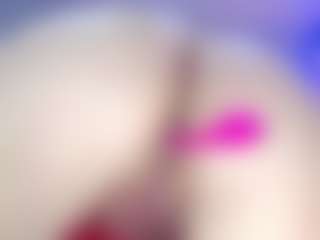 Live cam show with KateMoss1 - Striptease MILF on slutload