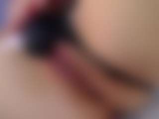 Live cam show with KateMoss1 - Shaved Pussy MILF on Camsoda Late Night