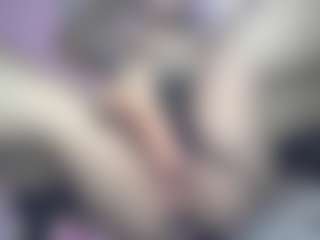 Live cam show with KateMoss1 - Red Hair Shaved Pussy on friskycurves.com