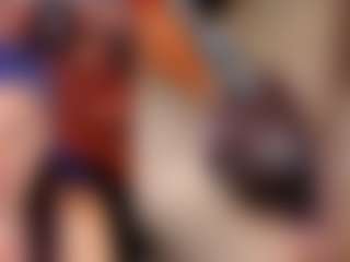 KateMoss1 MILF webcam performer live streaming