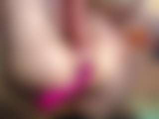 Live cam show with KateMoss1 - Gamer Mature on xDating