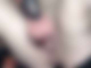 KateMoss1 MILF webcam performer live streaming