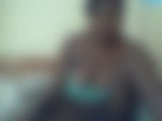 Linah Vee's Live Sex Cam Show