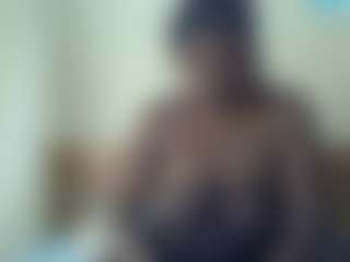 Live cam show with Linah Vee - Ass Bouncing on Camsoda