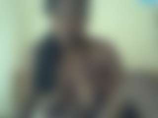 Linah Vee's Live Sex Cam Show