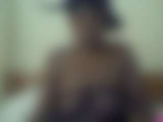 Linah Vee's Live Sex Cam Show
