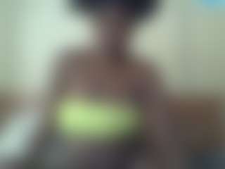 Live cam show with Linah Vee - Twerking on Milfs Live