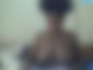 Linah Vee's Live Sex Cam Show