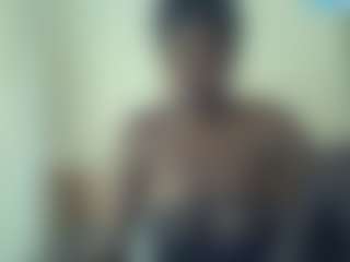 Linah Vee's Live Sex Cam Show